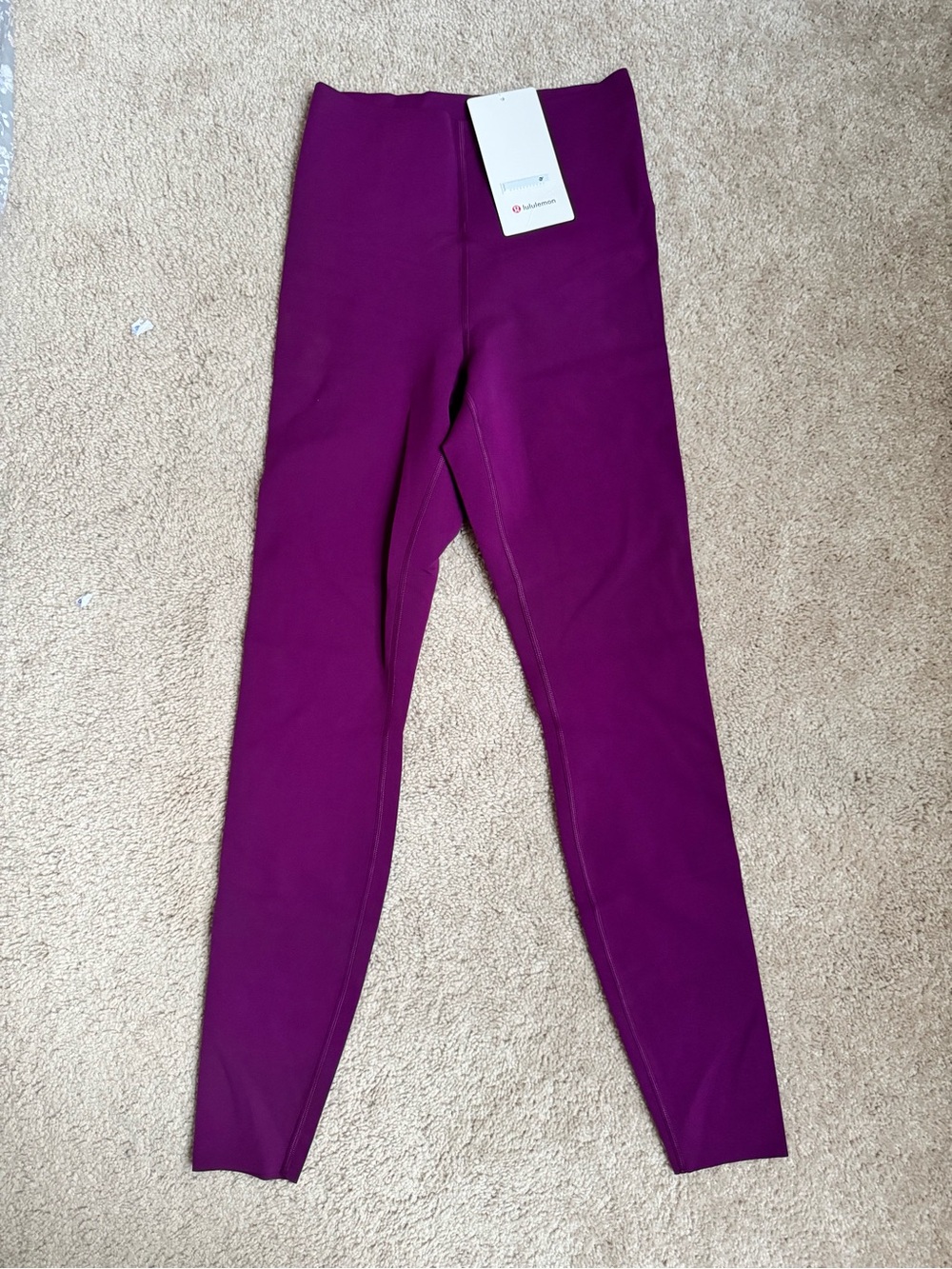 ✨ Lululemon Glow Up HR Tight 28” ✨ Size 6